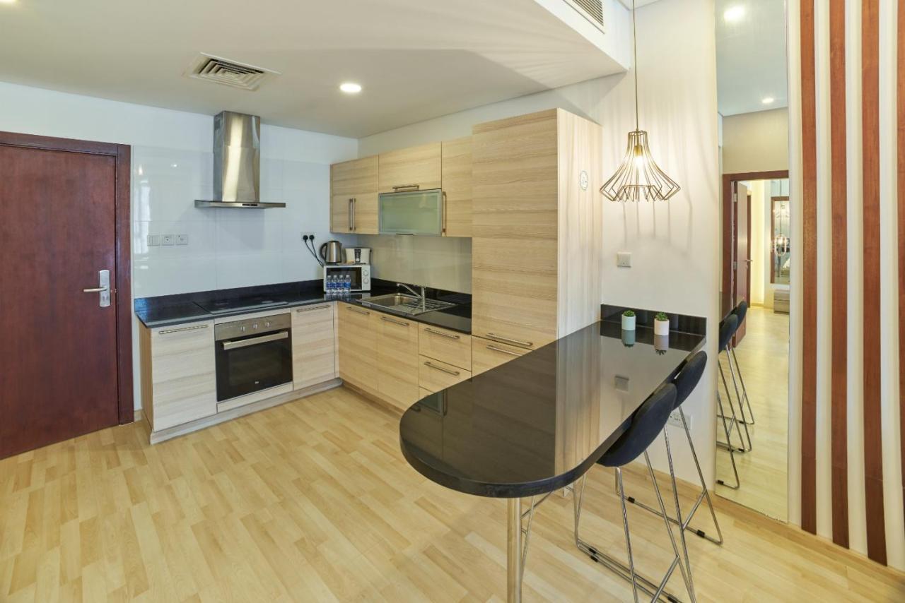 Afaq Tower Apartment Al-Manamah Bagian luar foto